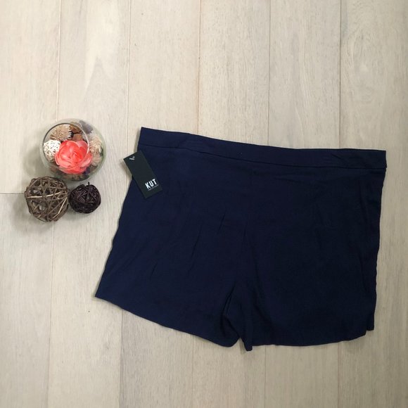 KUT from the Kloth Ruffle Detail Shorts Navy - Picture 6 of 11